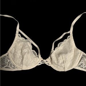 Flirtitude 32B Teeshirt Bra